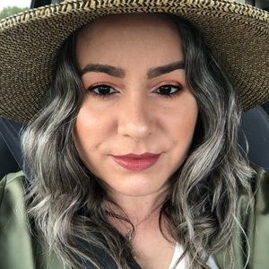 Meet your Posher, Dianelys